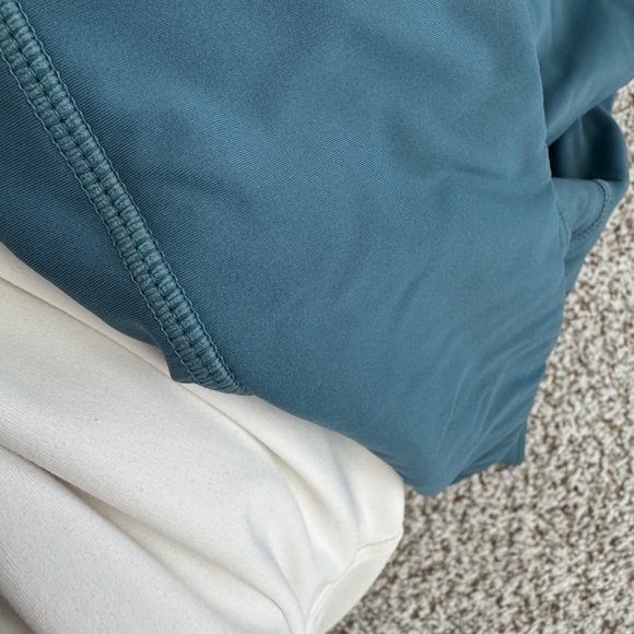 Vuori Blue Stride Leggings - Picture 8 of 8